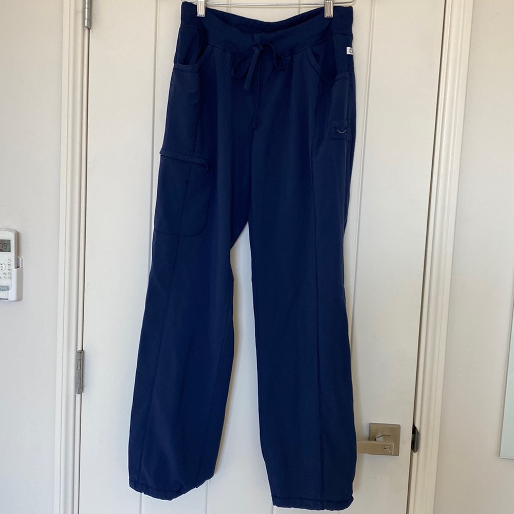 Cherokee infinity women’s navy scrub pant